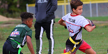 BENEFITS OF PLAYING FLAG FOOTBALL